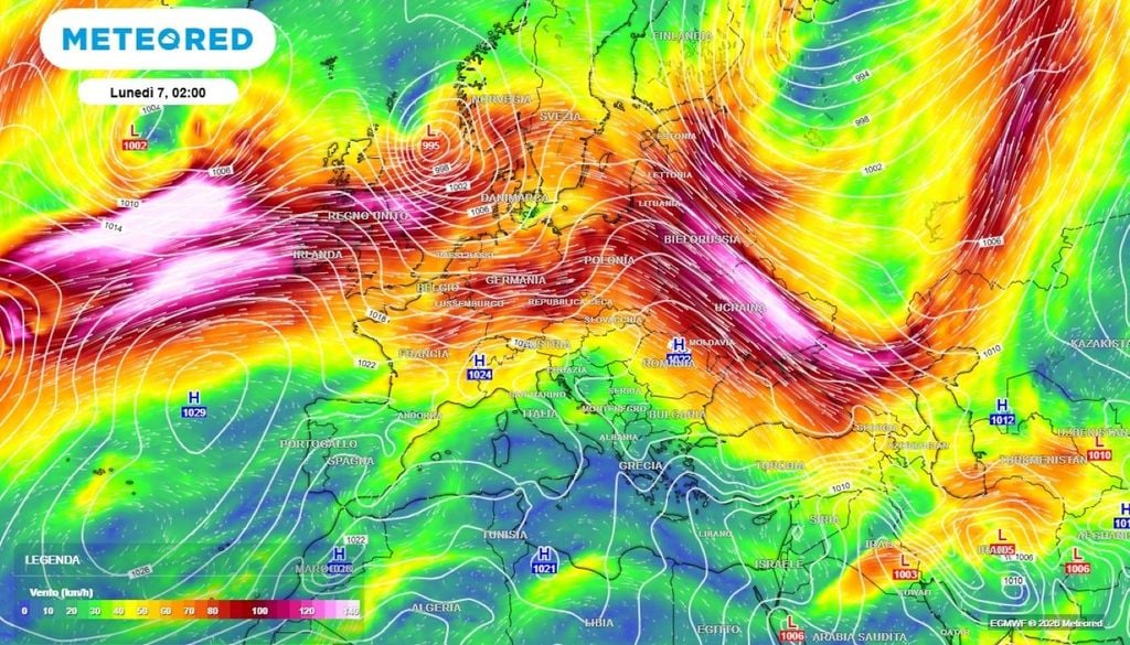 Autunno meteorologico. Nella parte finale del mese l’Italia potrebbe divenire sede di forti contrasti termici, fra le masse d’aria più fresche, in discesa dall’Atlantico settentrionale, e l’aria caldissima, subtropicale, dominante sull’area mediterranea, e al Sud.