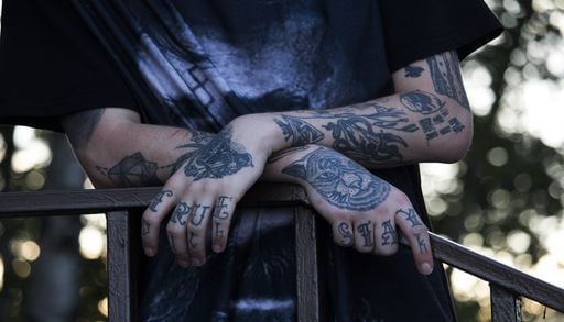 Ce tatouage ancestral revient en force au Japon, malgr&eacute; plus d&rsquo;un si&egrave;cle d&rsquo;interdiction