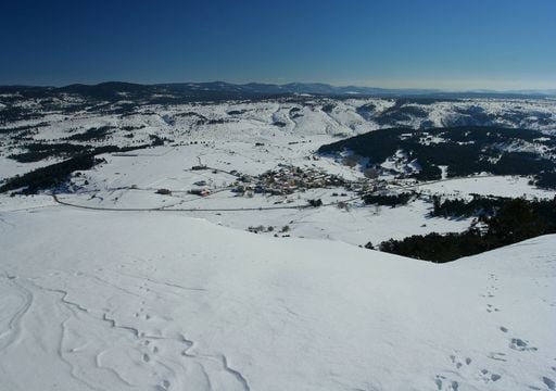 ¿Te atreves a visitar el 'triángulo de hielo' de España? El viaje a los pueblos donde el termómetro se desploma a -30 ºC
