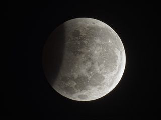 Entérate donde y a qué hora ver el Eclipse Parcial de Luna de este sábado 28 de octubre