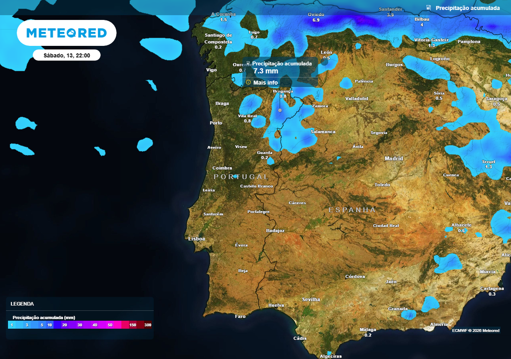 A precipitação acumulada prevista é escassa e muito localizada. Porém, nas zonas manchadas a azul, poderão surgir aguaceiros pontualmente fortes durante curtos períodos de tempo na tarde e noite de sábado, 13 de junho.