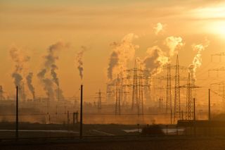 Temperaturas más altas, contaminación y respiración humana