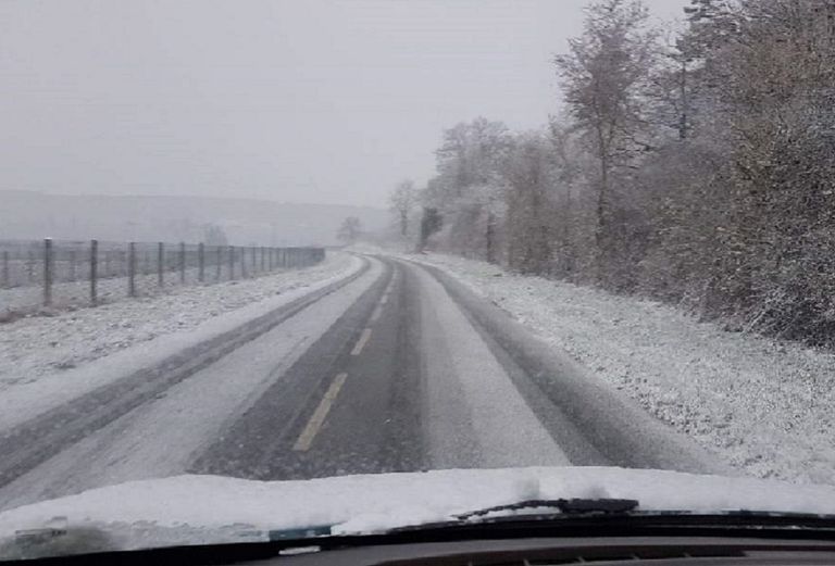 Un temps froid et neigeux va-t-il s'installer entre Noël et le Nouvel An ? De plus en plus de scénarios semblent aller en ce sens... Un temps froid et neigeux va-t-il s'installer entre Noël et le Nouvel An ? De plus en plus de scénarios semblent aller en ce sens...
