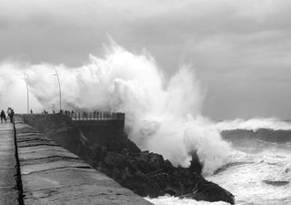 Tempestade Gloria 'ataca' Espanha em força