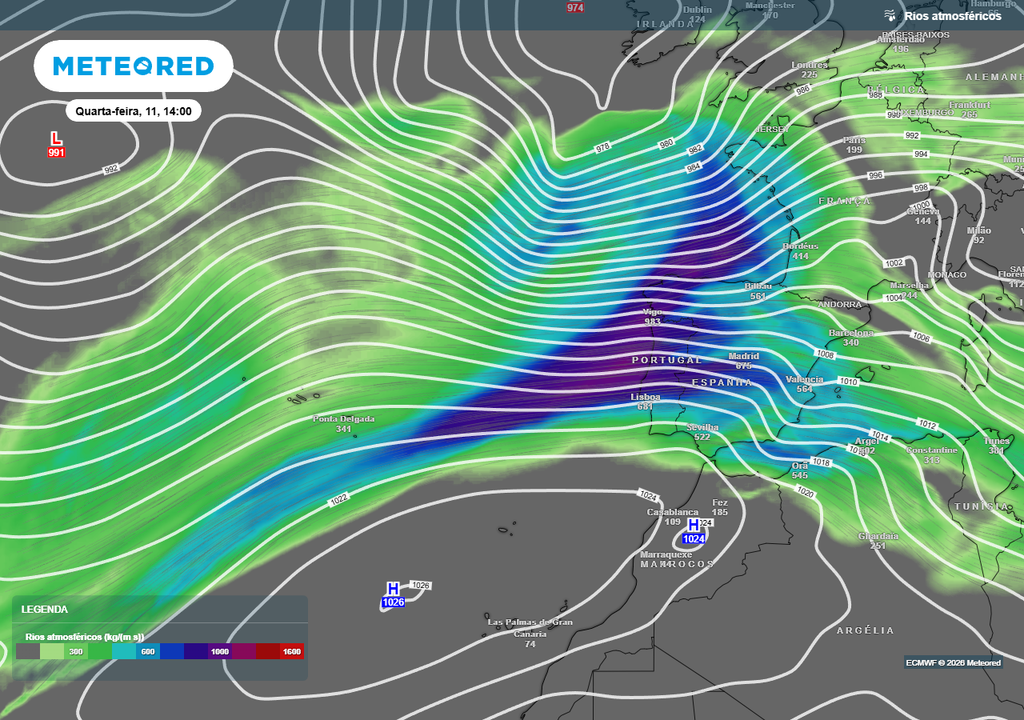 O rio atmosférico carregadíssimo de humidade atingirá Portugal continental "em cheio" na quarta-feira, 11 de fevereiro, elevando substancialmente a quantidade de água disponível para formar chuva.