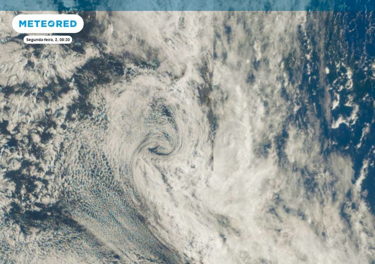 Tempestade Subtropical Caiob&aacute; faz parte de forma&ccedil;&atilde;o rara dupla e n&atilde;o traz riscos para o Brasil; confira