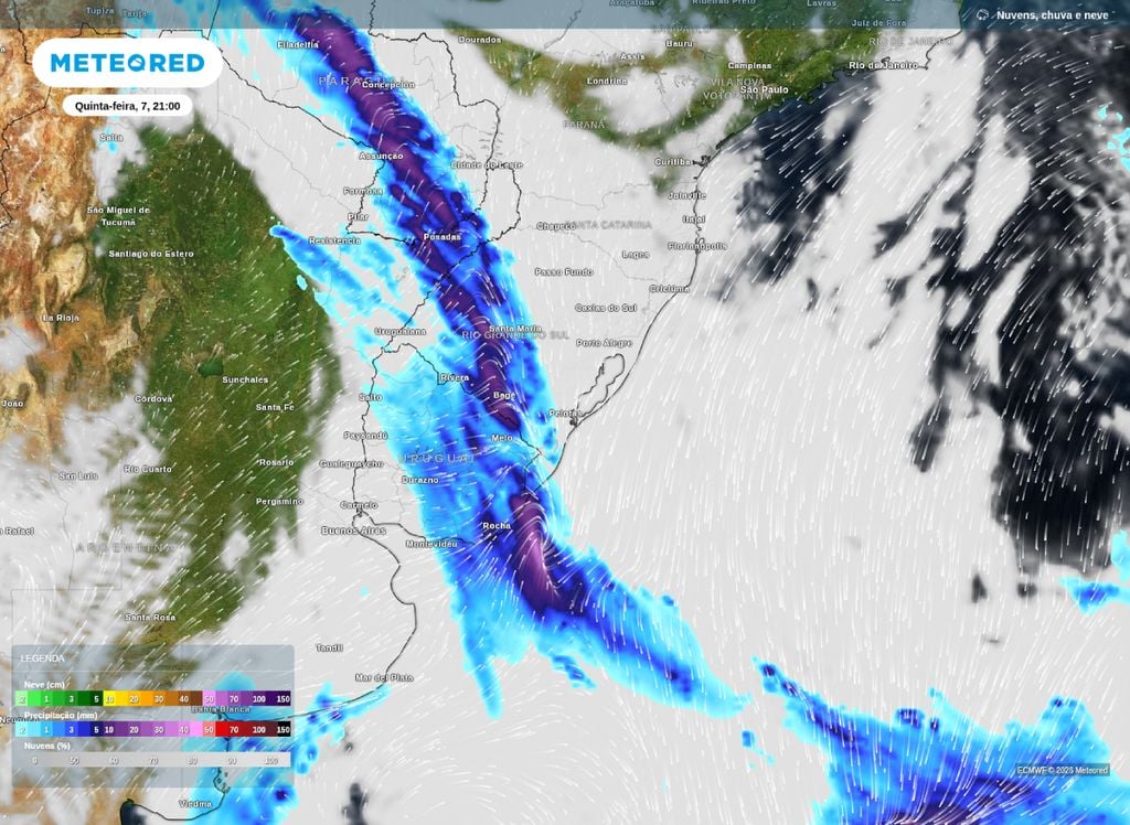 Previsão de precipitação para a noite desta quinta-feira (7). Na imagem é possível observar a frente fria se estendendo desde o Sul do Brasil e chegando ao Paraguai.