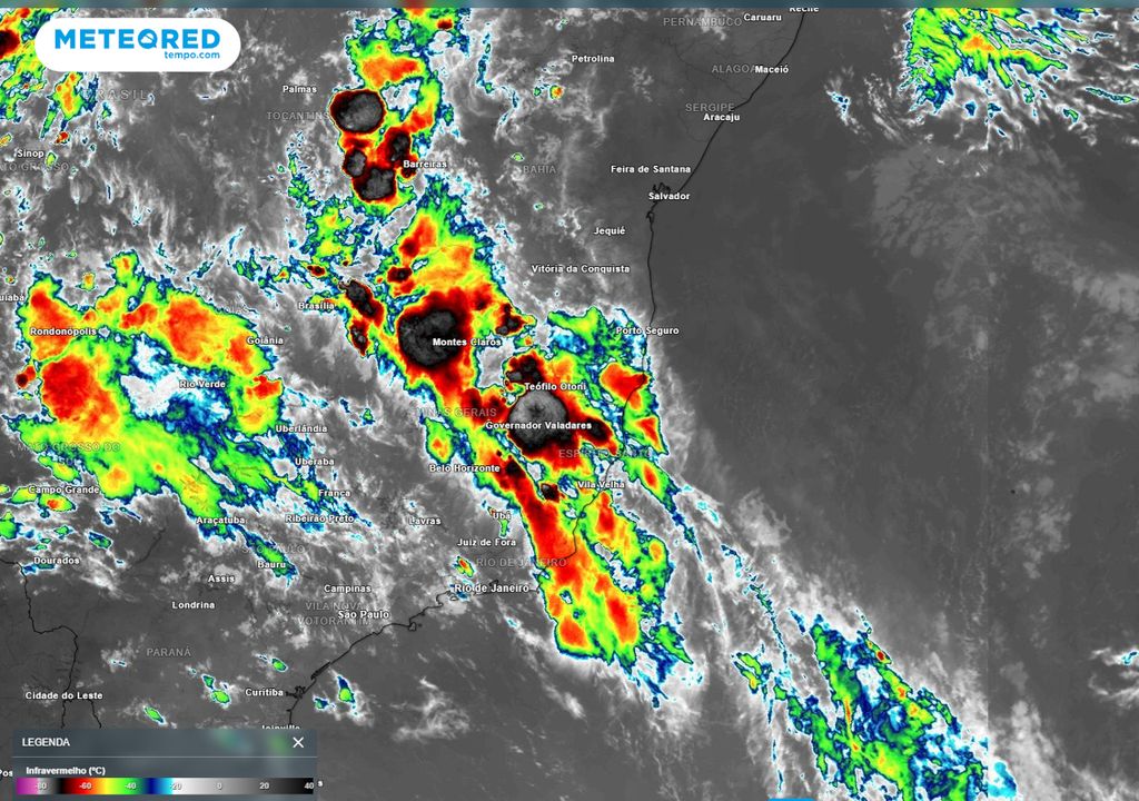Imagem de satélite em Infravermelho nesta quinta-feira (30) de tarde.