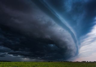 Tempestades severas deixam em alerta 9 estados e 7 capitais nesta segunda, 29; confira a previsão