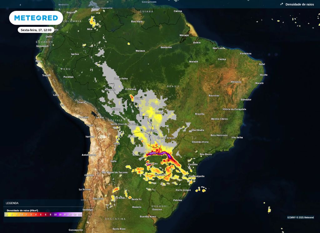 Mapa de densidade de raios para as 12 horas de sexta-feira (17).