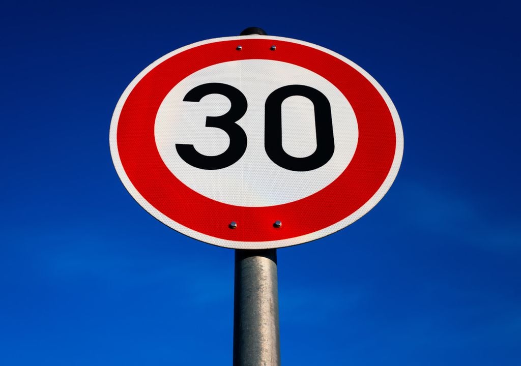 Tempo 30 hilft das Klima zu schützen und führt zu weniger Verletzen