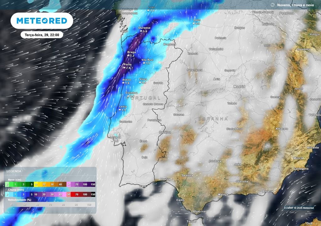 A chegada de uma frente fria prevista para amanhã, terça-feira, levou o IPMA a emitir aviso amarelo de chuva para 5 distritos.