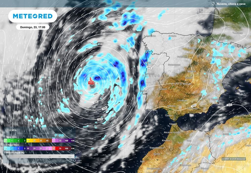 Depressão "atípica" para um mês de agosto no próximo domingo, dia 23, posicionada a oeste de Portugal continental.