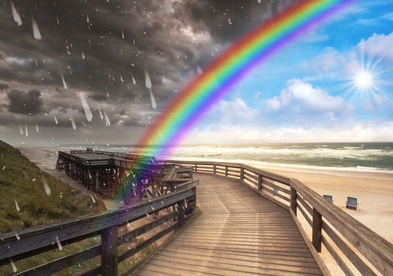 Sol; arco-íris; chuva e trovoada Sol; arco-íris; chuva e trovoada
