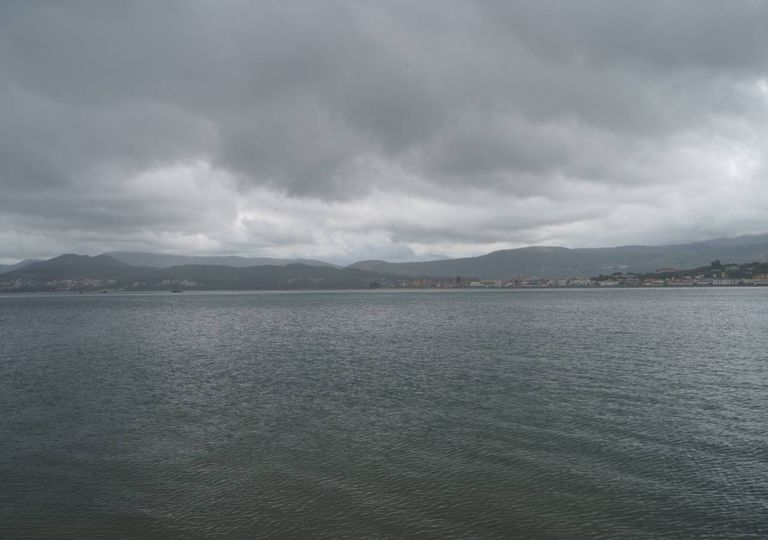 Tempo no fim de semana arrefece e traz chuva a algumas regiões Tempo no fim de semana arrefece e traz chuva a algumas regiões