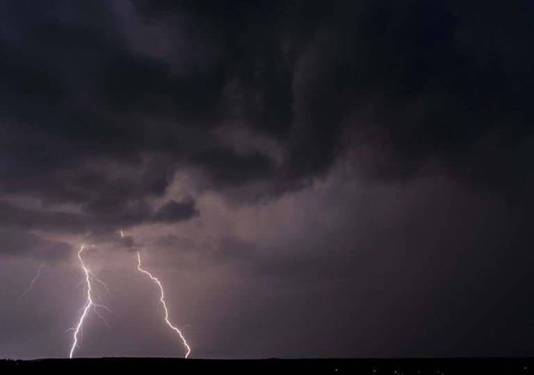 Tempo no fim de semana: gota fria traz chuva e trovoada! Tempo no fim de semana: gota fria traz chuva e trovoada!