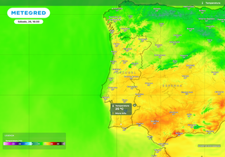 Fim de semana prolongado do 25 de Abril em Portugal: calor, sol e tempo seco alastram-se por quase todo o país