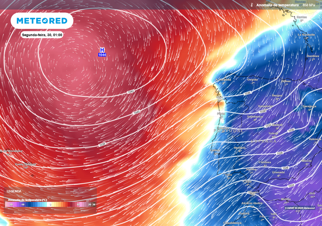 Na segunda-feira Santa (30) ainda estaremos sob alguma influência do ar polar. Porém, é cada vez mais notório que a presença próxima de um anticiclone muito robusto (1044 hPa no seu centro) poderá trazer um tempo mais quente e estável durante o período diurno nos primeiros dias da Semana da Páscoa em Portugal.
