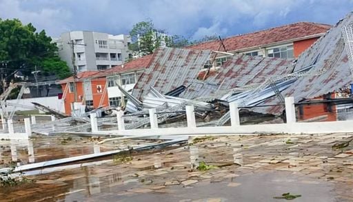 Temporal com granizo causa alagamentos e destelhamentos em MG e no RJ; veja imagens