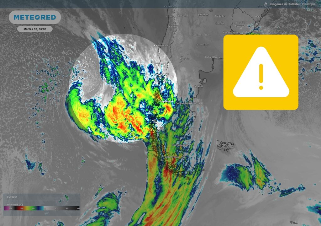 imagen satelital e ícono de advertencia imagen satelital e ícono de advertencia