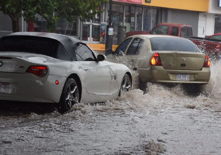 Intenso temporal lluvioso se mantiene en diversos estados Intenso temporal lluvioso se mantiene en diversos estados