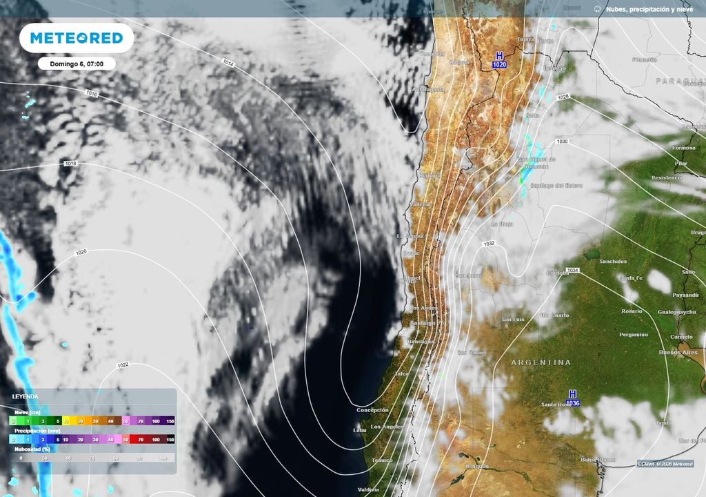 La nubosidad de la vaguada costera dejará un amanecer nuboso en el centro norte durante el día domingo. Las nubes invadirán el amanecer del lunes 7 en varios puntos de la zona central.