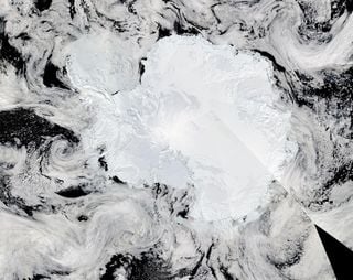 Los temporales y las borrascas en el Oc&eacute;ano Austral mitigan el calentamiento global m&aacute;s de lo que se cre&iacute;a