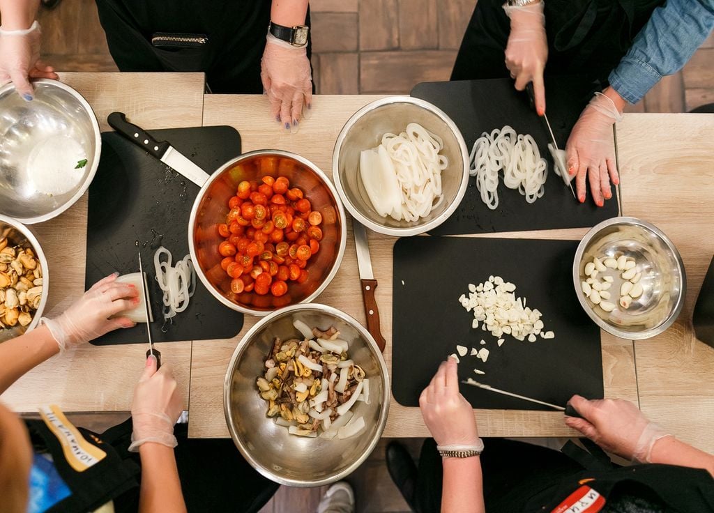 Apprendre à cuisiner les mets typiques d'un pays : une immersion culturelle garantie ! Apprendre à cuisiner les mets typiques d'un pays : une immersion culturelle garantie !
