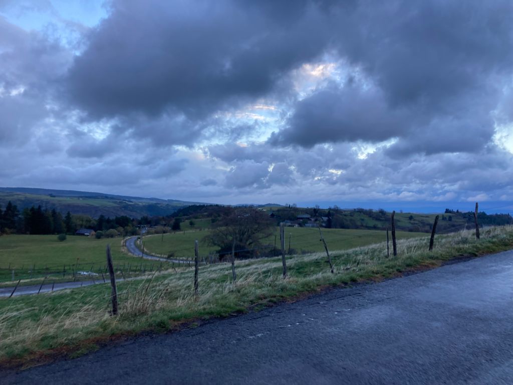Un temps plus agité devrait s'installer autour de la mi-novembre, touchant cette fois-ci l'ensemble du territoire.