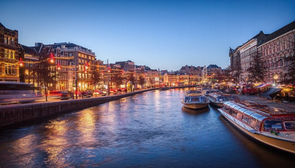 Amsterdam, haut lieu d'escapade de groupe.