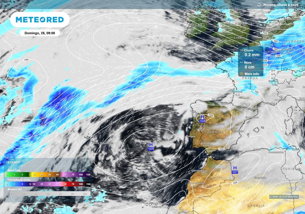 O anticiclone instalado junto à Península Ibérica obriga a precipitação atlântica a contornar Portugal, mantendo o território maioritariamente seco durante o fim de semana.