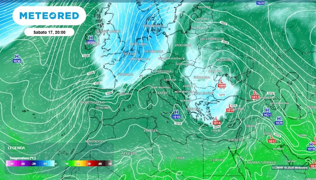 Nel fine settimana, l'alta pressione mostrerà i primi segni di cedimento lungo i suoi bordi, favorendo un aumento della copertura nuvolosa e anche il possibile innesco di precipitazioni sparse tra Nord-Ovest, Alto Tirreno e Isole Maggiori, mentre il resto del Paese continuerà ad essere prevalentemente soleggiato. ECMWF-MeteoRed
