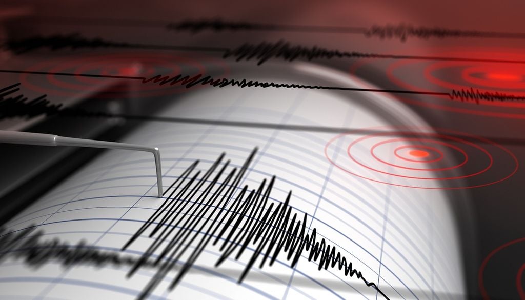 terremoto Poco dopo la mezzanotte del 2 giugno 2026 un forte terremoto ha scosso il Sud dell'Italia. Grazie alla elevata profondità dell'ipocentro, nonostante la magnitudo elevata, non ci sono stati danni.