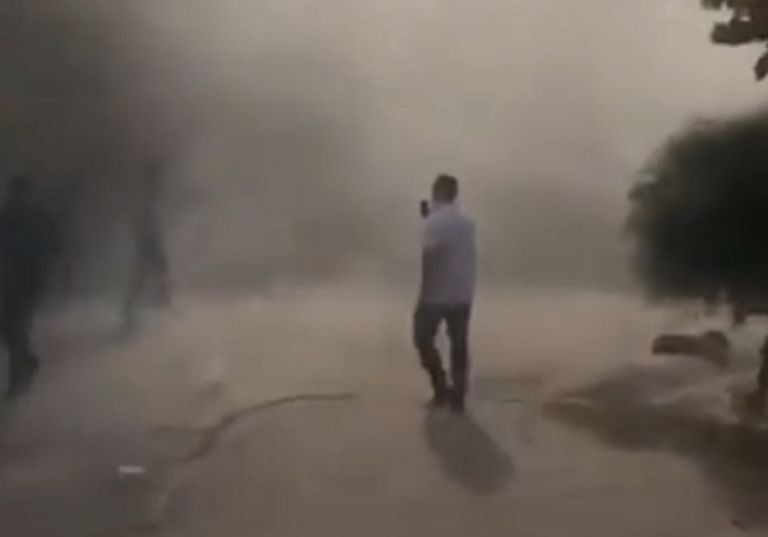 Terremoto fra Grecia e Turchia, crolli e allarme tsunami: primi video Terremoto fra Grecia e Turchia, crolli e allarme tsunami: primi video