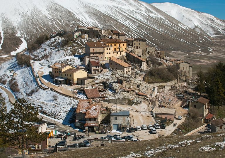 L'Appennino "si sgretola": 25 anni di terremoti nell'Appennino centrale L'Appennino "si sgretola": 25 anni di terremoti nell'Appennino centrale