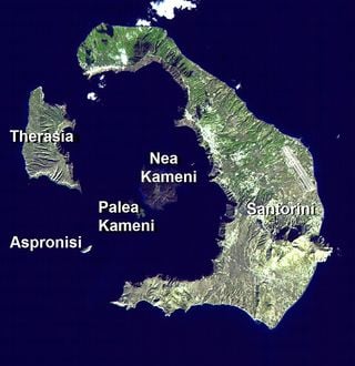 Se encuentran las razones de los terremotos recientes de Santorini de 2025 que alteraron la vida normal en la isla