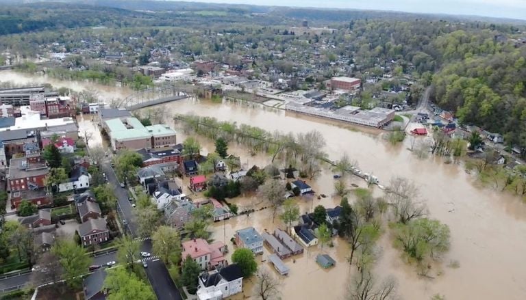 Terribles inundaciones en Kentucky, Estados Unidos dejan a su paso muerte y destrucci&oacute;n