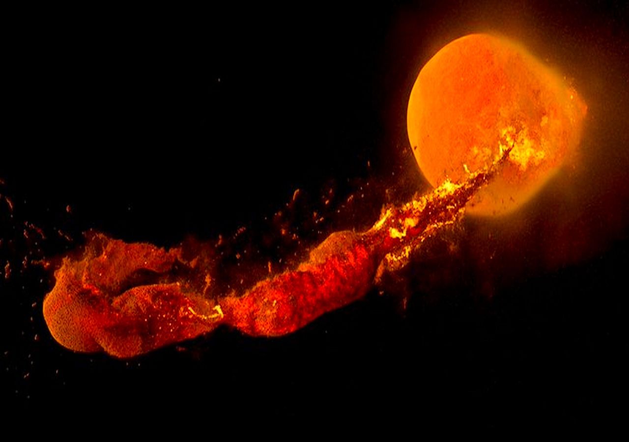 Restos químicos en rocas terrestres y lunares podrían conservar las huellas del antiguo cuerpo conocido como Theia. Estas pistas refuerzan la teoría de un choque monumental que habría dado origen a la Luna. Image: Max Planck Institute