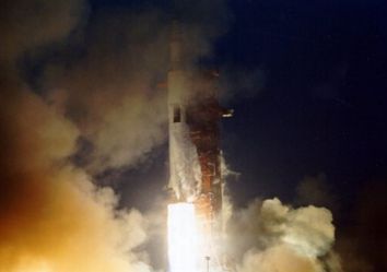 Como as condições do tempo quase causaram um desastre para a Apollo 12 Como as condições do tempo quase causaram um desastre para a Apollo 12