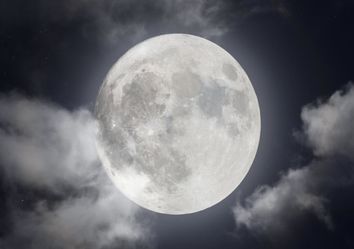 La notte in cui la Luna scomparve dal cielo La notte in cui la Luna scomparve dal cielo