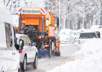 Der Schnee kommt: Glatte Straßen in der kommenden Nacht! Der Schnee kommt: Glatte Straßen in der kommenden Nacht!