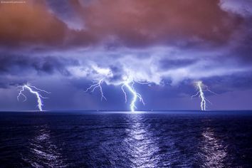 Il maltempo si sposta al sud, possibili nubifragi e calo termico Il maltempo si sposta al sud, possibili nubifragi e calo termico