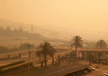 En alerta roja se encuentra la Región de Valparaíso por incendios En alerta roja se encuentra la Región de Valparaíso por incendios