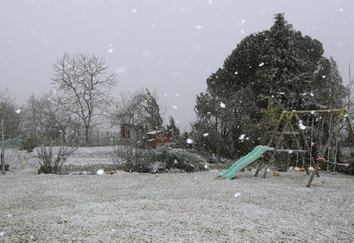 La neige s’invite en plaine pour terminer le mois de mars ! La neige s’invite en plaine pour terminer le mois de mars !