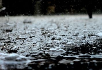 Nova frente fria chega ao Sul e chuvas não dão trégua no Centro-Oeste Nova frente fria chega ao Sul e chuvas não dão trégua no Centro-Oeste
