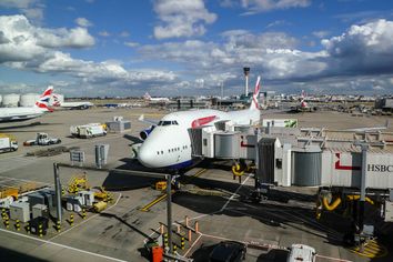 Réchauffement climatique : faut-il arrêter de prendre l'avion ? Réchauffement climatique : faut-il arrêter de prendre l'avion ?