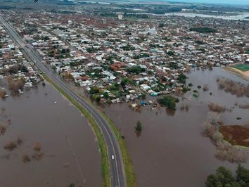 Se alejan las históricas lluvias, llegan los fuertes vientos Se alejan las históricas lluvias, llegan los fuertes vientos
