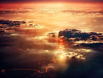 Tempo esta semana: nebulosidade persiste, seguida de sol e muito calor Tempo esta semana: nebulosidade persiste, seguida de sol e muito calor