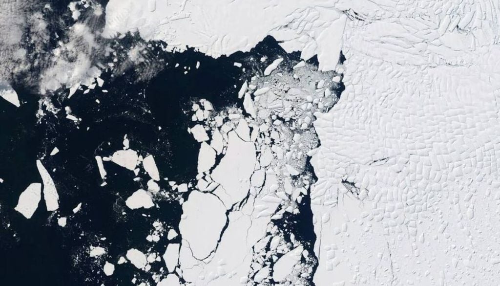 ciencia Conocido como el "glaciar del Juicio Final", Thwaites funciona como un tapón natural cuya fractura total podría elevar el nivel global del océano (ESA/Copernicus a través de El Confidencial)
