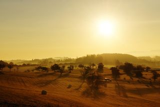 Tiempo esta semana: nubes, chubascos y más fresco a ratos